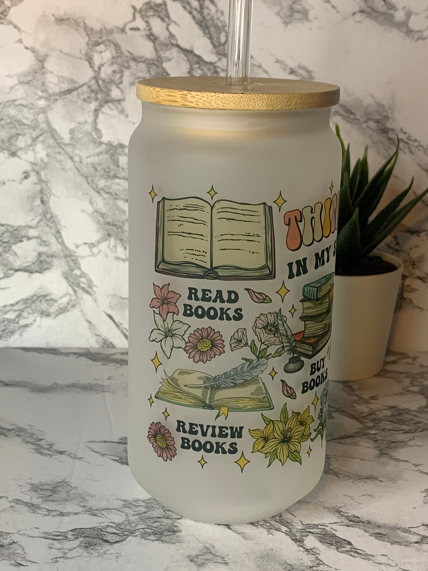 Book Lovers 18 oz Glass cup